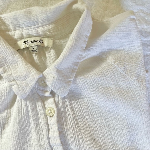 Madewell | Cotton Blend Button Down Tee Shirt in White | Size Small - Picture 4 of 5
